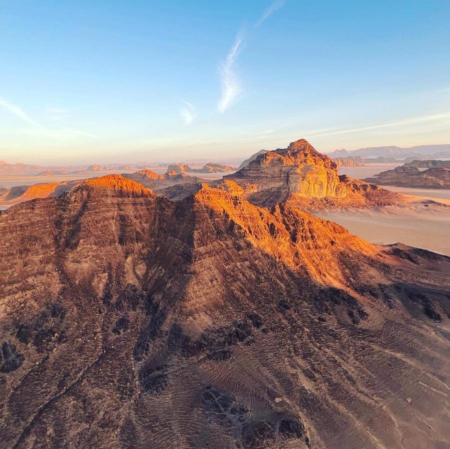 Sara Luxury Camp Hotel Wadi Rum Bagian luar foto