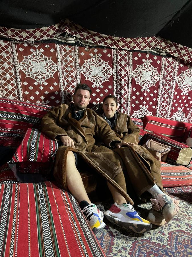 Sara Luxury Camp Hotel Wadi Rum Bagian luar foto