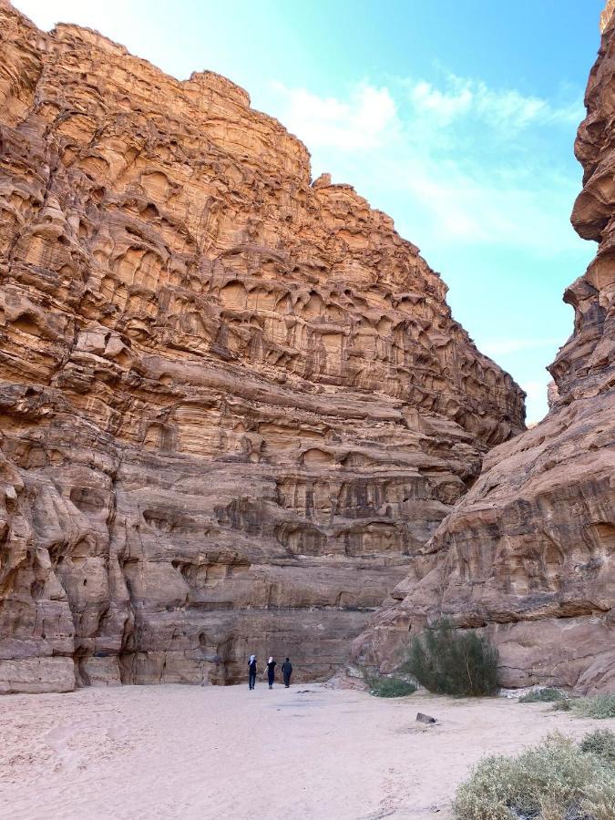 Sara Luxury Camp Hotel Wadi Rum Bagian luar foto