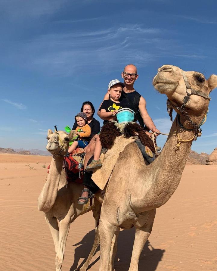 Sara Luxury Camp Hotel Wadi Rum Bagian luar foto